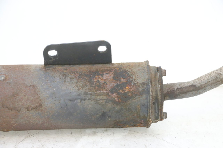 photo de EXHAUST LONGJIA LJ50QT 8M 2T 50 (2010 - 2017) - Detailed visual inspection