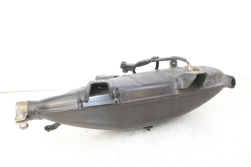 photo de EXHAUST PIAGGIO MP3 HPE 310 (2024 - 2025) - Zoom on usage condition