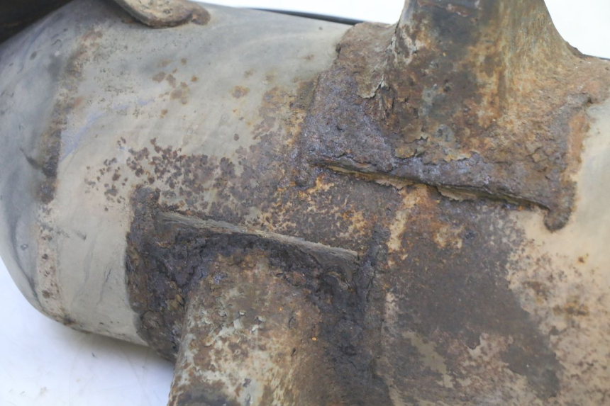 photo de EXHAUST PIAGGIO MP3 RL 250 (2006 - 2010) - Fixing points details