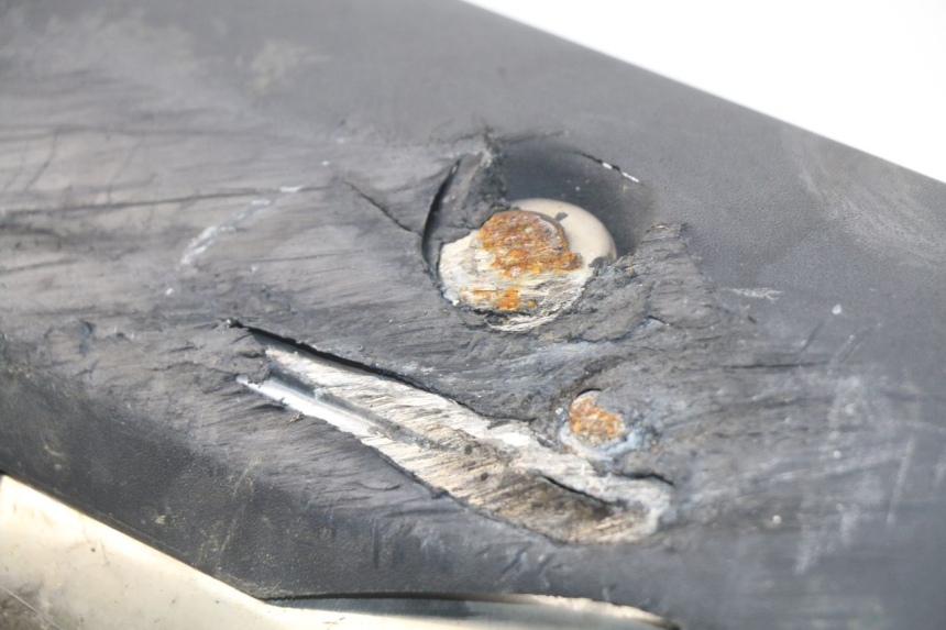 photo de EXHAUST PEUGEOT SATELIS 500 (2007 - 2013) - Zoom on usage condition