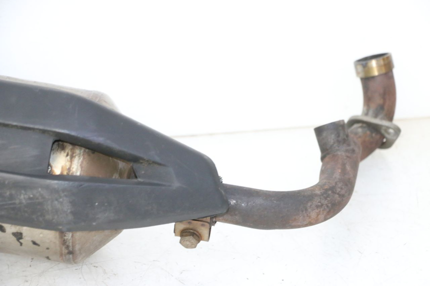 photo de EXHAUST PEUGEOT SATELIS 125 (2013 - 2018) - Alternative angle