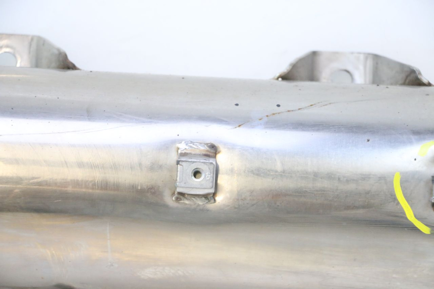 photo de EXHAUST PEUGEOT SATELIS 125 (2013 - 2018) - Focus on structure