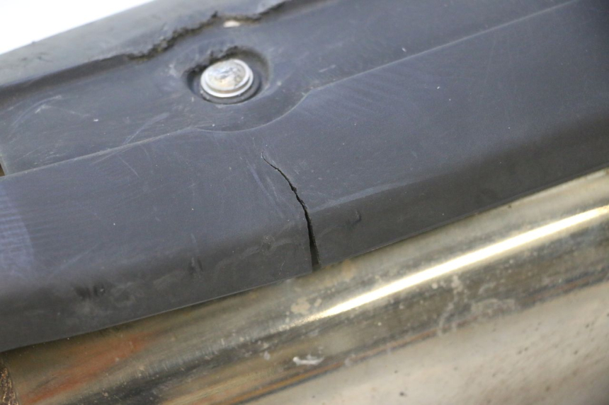 photo de EXHAUST PEUGEOT SATELIS 125 (2013 - 2018) - Fixing points details