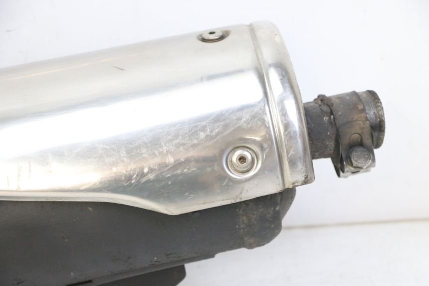 photo de EXHAUST APRILIA SCARABEO GT TOURING 125 (1999 - 2005) - High-resolution close-up