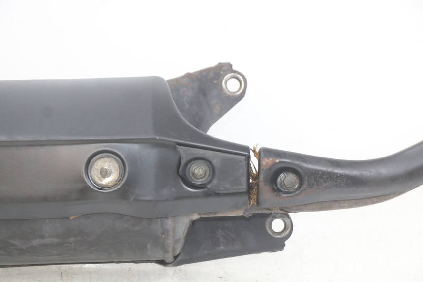 photo de EXHAUST PIPE HONDA SCV LEAD 100 (2003 - 2007) - Distinctive features