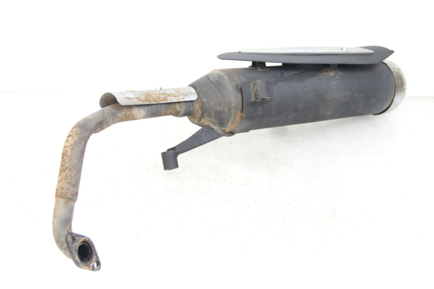 photo de EXHAUST RAZZO STEED 125 (2012 - 2018) - Fixing points details