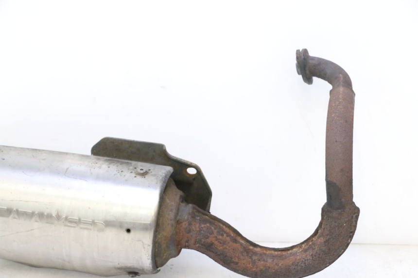 photo de EXHAUST PIPE PEUGEOT TREKKER 50 (1995 - 2004) - Focus on structure