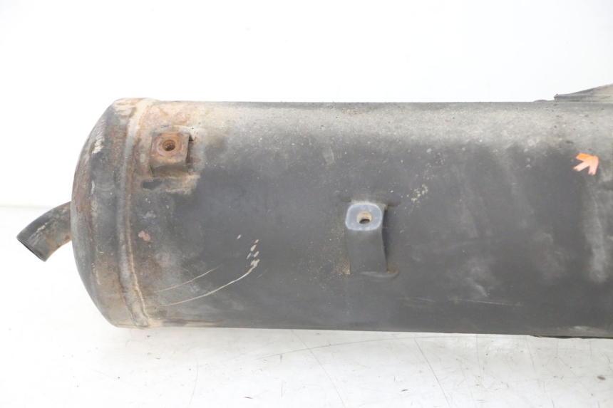 photo de EXHAUST PIPE PEUGEOT VIVACITY NEW 4T 50 (2008 - 2017) - Zoom on usage condition