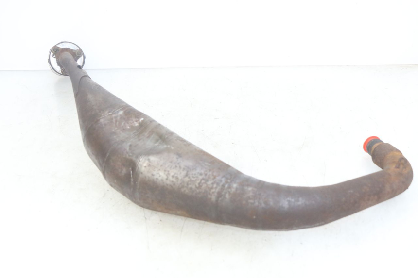 photo de EXHAUST PIPE PEUGEOT XP6 50 (2006 - 2011) - High-resolution close-up