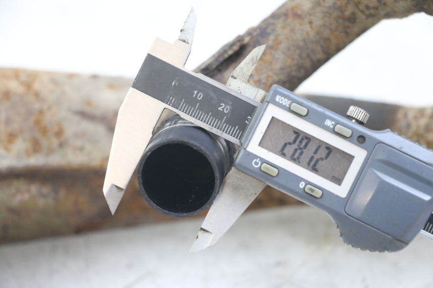 photo de EXHAUST PIPE PEUGEOT XP6 50 (1997 - 2003) - Technical close-up