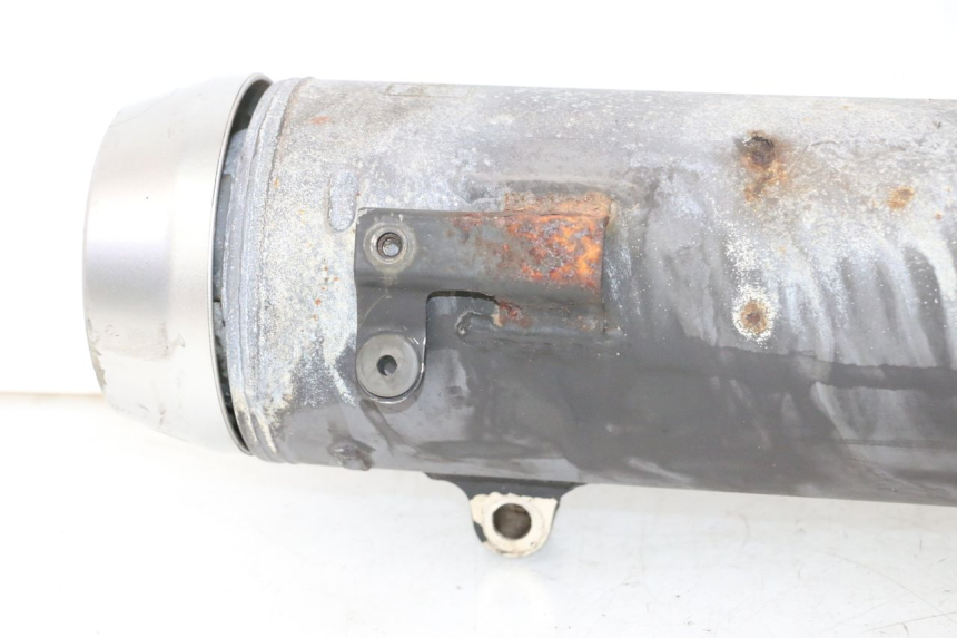 photo de EXHAUST PIPE YAMAHA YP MAJESTY 125 (2007 - 2010) - Technical close-up