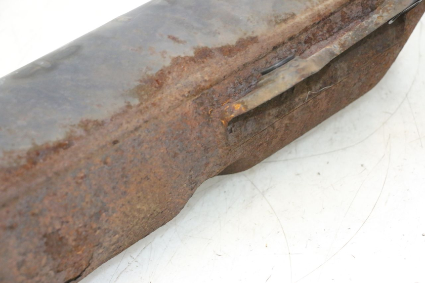 photo de EXHAUST PIPE YAMAHA YP MAJESTY 125 (1998 - 2001) - Technical close-up
