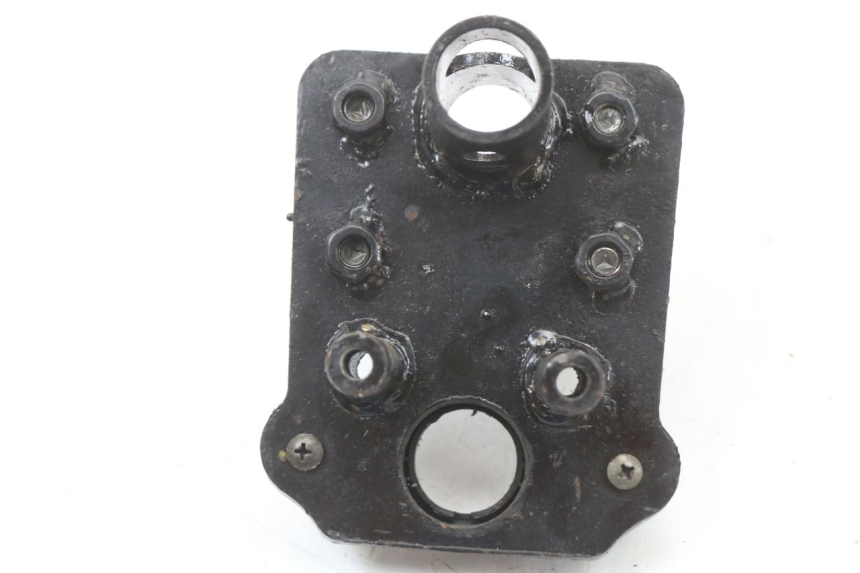 photo de HANDLEBAR RISER JONWAY AZTRAL 125 (2008 - 2017) - Surface and material condition