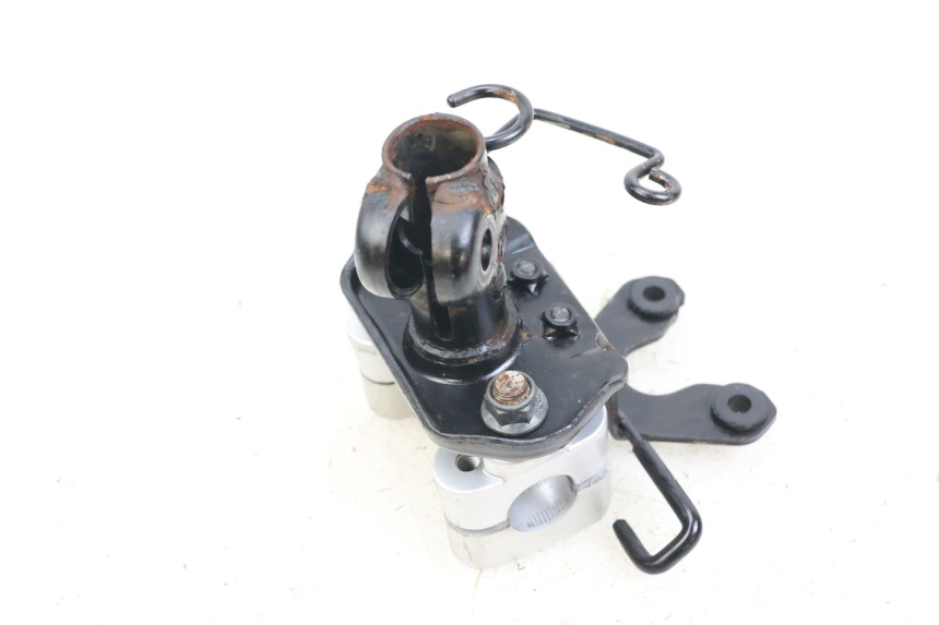 photo de HANDLEBAR RISER YAMAHA BW'S BWS 125 (2010 - 2013) - Zoom on usage condition