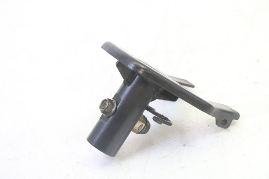 photo de HANDLEBAR RISER SYM CROX 4T 50 (2016 - 2023) - Zoom on usage condition