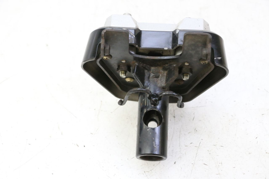 photo de HANDLEBAR RISER SYM CROX 4T 50 (2016 - 2023) - Technical close-up