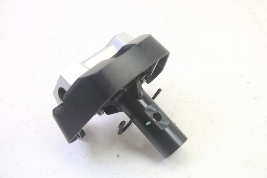 photo de HANDLEBAR RISER SYM CROX 4T 50 (2016 - 2023) - Technical close-up