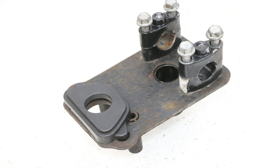 photo de HANDLEBAR STEM JM MOTORS GTS 125 (2015 - 2019) - Fixing points details