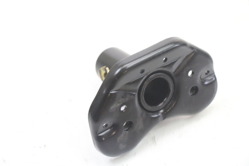 photo de HANDLEBAR RISER SYM JET 14 4T 50 (2018 - 2022) - Alternative perspective