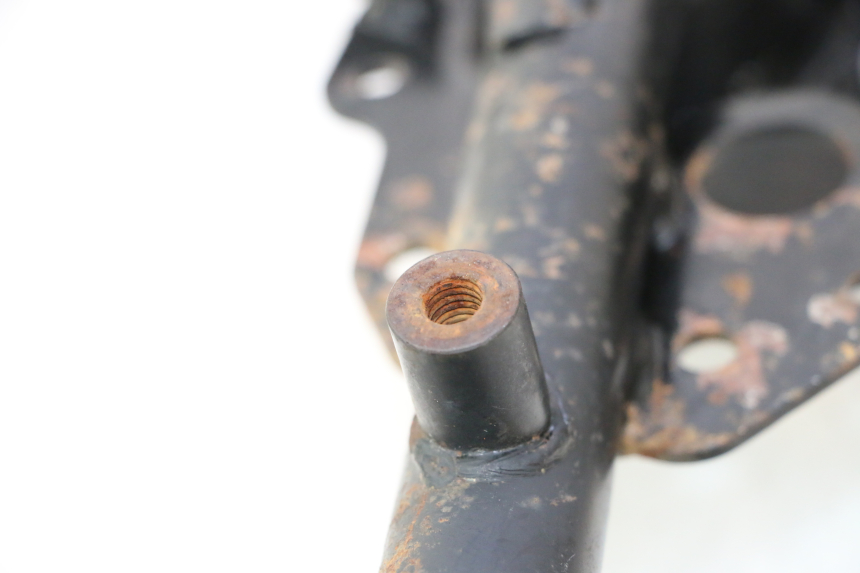 photo de HANDLEBAR STEM PIAGGIO VESPA PK FL 2T 50 (1990 - 1996) - Fixing points details