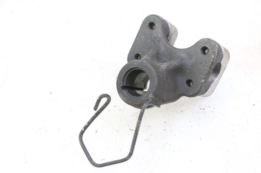 photo de HANDLEBAR RISER YAMAHA X-MAX XMAX 250 (2006 - 2009) - Zoom on usage condition