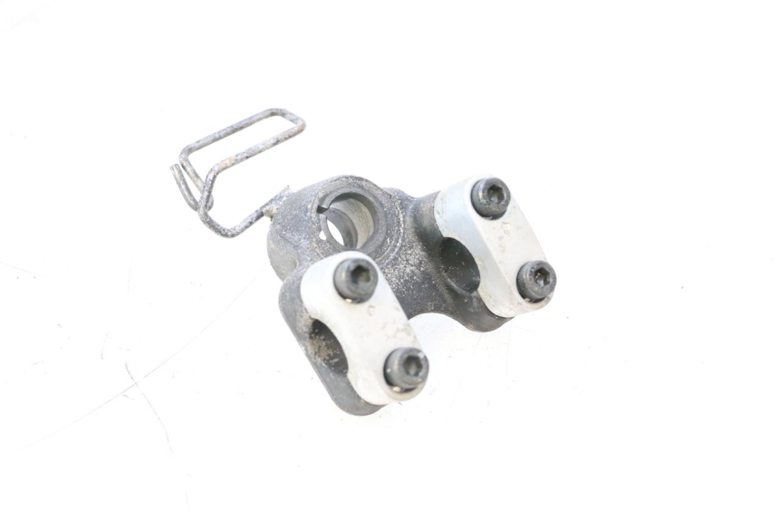 photo de HANDLEBAR RISER YAMAHA X-MAX XMAX 125 (2010 - 2013) - Component detail