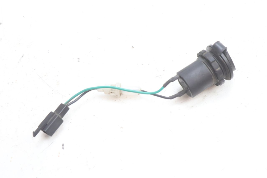 photo de CIGARETTE LIGHTER SOCKET KYMCO AGILITY 16+ 4T 50 (2018 - 2023) - Technical close-up