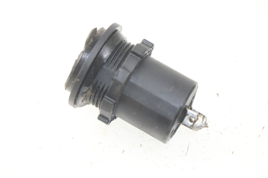 photo de CIGAR LIGHTER SOCKET KYMCO AGILITY CITY 4T 50 (2008 - 2016) - Zoom on usage condition