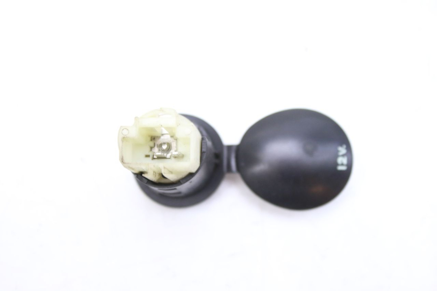 photo de CIGARETTE LIGHTER SOCKET PEUGEOT CITYSTAR 125 (2011 - 2017) - Alternative perspective