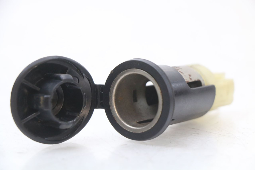 photo de CIGAR LIGHTER SOCKET PEUGEOT CITYSTAR 50 (2013 - 2017) - Component detail