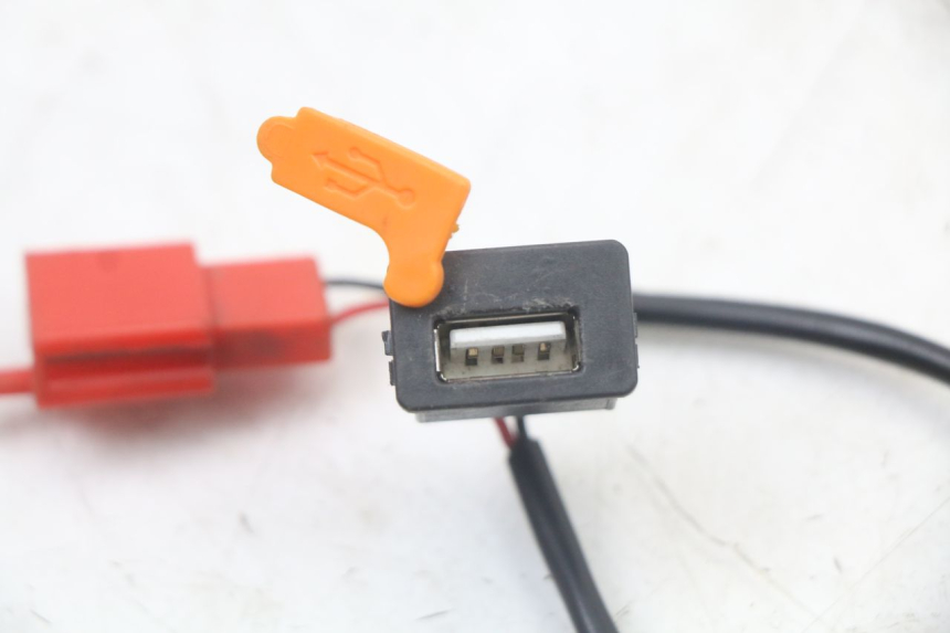 photo de CIGAR LIGHTER SOCKET WAYSCRAL E-START 1 (2018 - 2022) - Zoom on usage condition