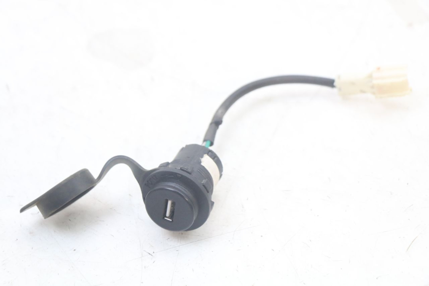 photo de CIGARETTE LIGHTER SOCKET SYM FIDDLE 3 III 125 (2014 - 2020) - Component detail