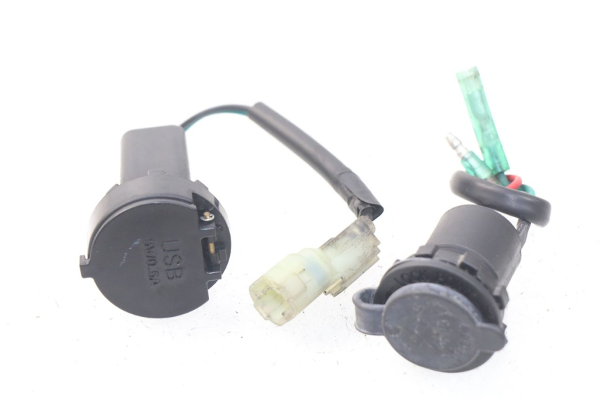 photo de CIGAR LIGHTER SOCKET SYM JOYMAX 250 (2013 - 2017) - Main view