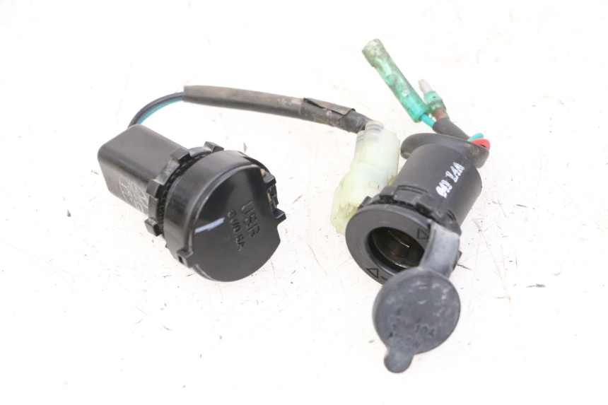 photo de CIGAR LIGHTER SOCKET SYM JOYMAX 125 (2010 - 2017) - Checked used part