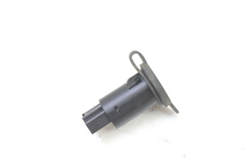 photo de CIGAR LIGHTER SOCKET PEUGEOT KISBEE 2T 50 (2018 - 2022) - Alternative perspective