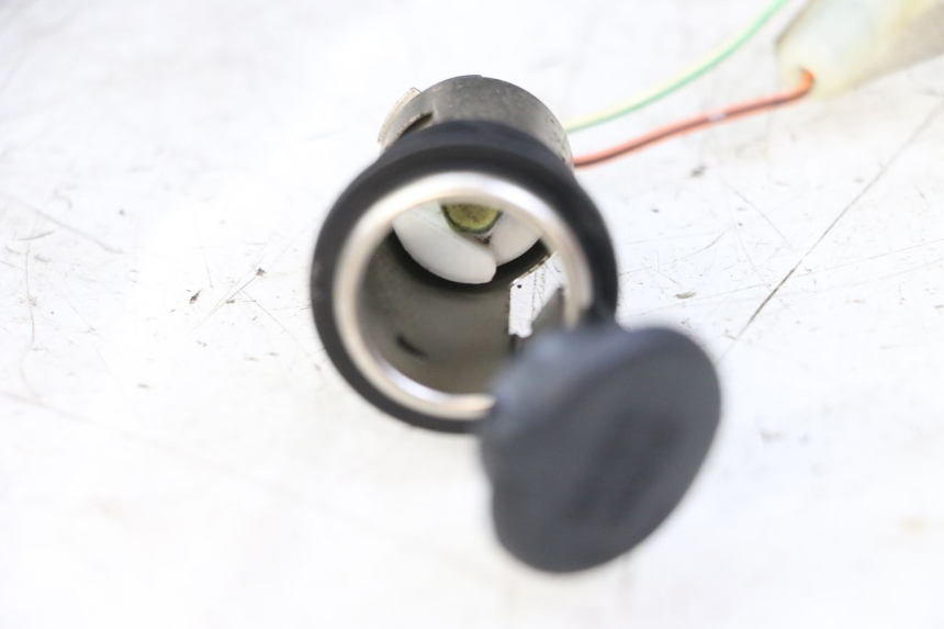 photo de CIGAR LIGHTER SOCKET KYMCO GRAND DINK 125 (2008 - 2014) - Zoom on usage condition