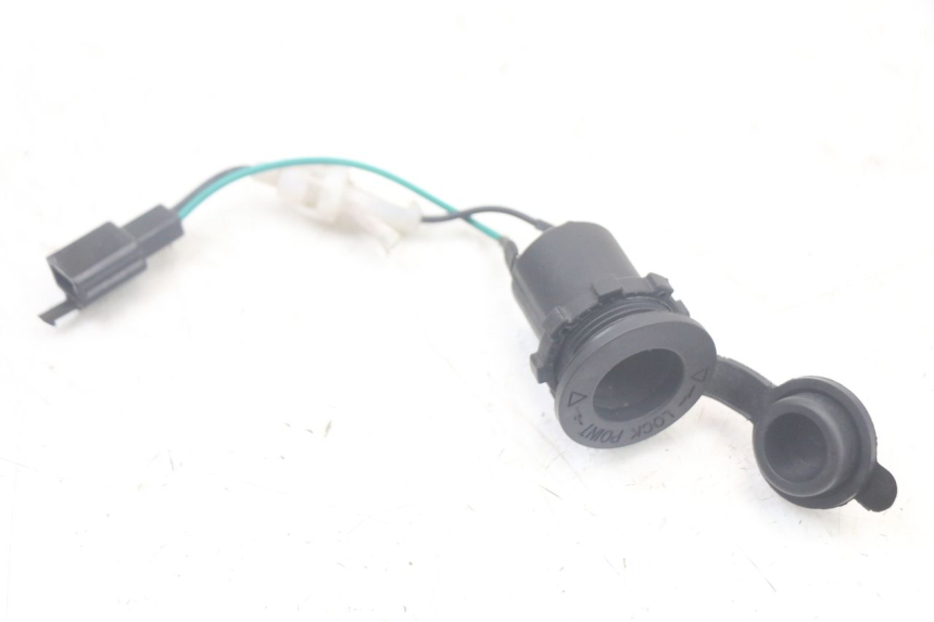photo de CIGARETTE LIGHTER SOCKET KYMCO LIKE 125 (2009 - 2016) - Component detail