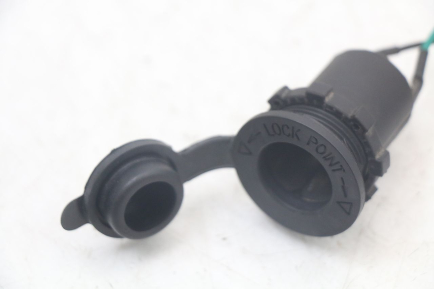 photo de CIGARETTE LIGHTER SOCKET KYMCO LIKE 125 (2009 - 2016) - Zoom on usage condition