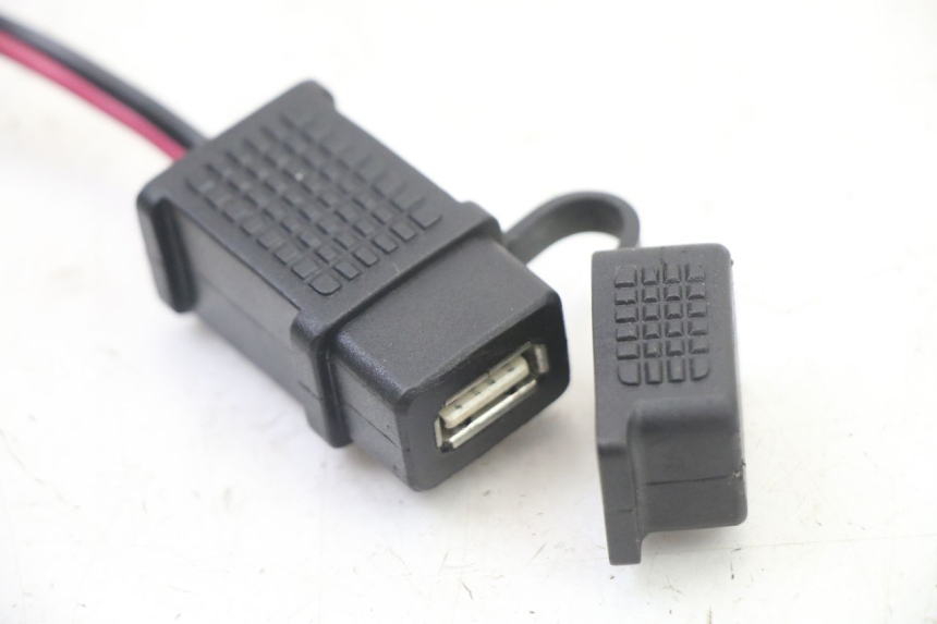 photo de CIGARETTE LIGHTER SOCKET PIAGGIO NEW TYPHOON 50 (2018 - 2021) - Component detail