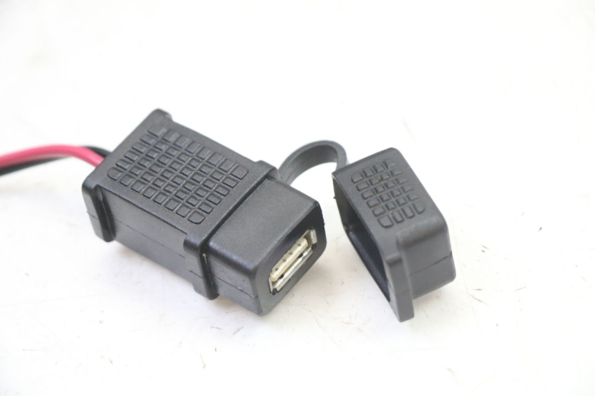 photo de CIGARETTE LIGHTER SOCKET PIAGGIO NEW TYPHOON 50 (2018 - 2021) - Component detail