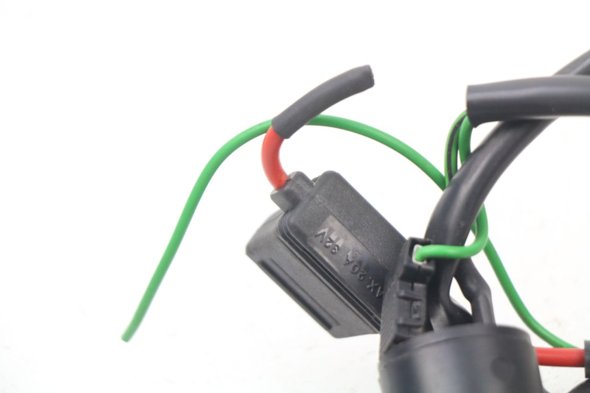 photo de CIGAR LIGHTER SOCKET HONDA NHX LEAD 110 (2008 - 2010) - Zoom on usage condition