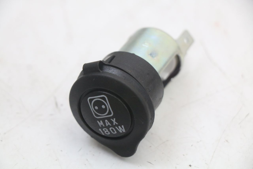 photo de CIGAR LIGHTER SOCKET MOTO GUZZI NORGE 8V GT 1200 (2011 - 2016) - Alternative perspective