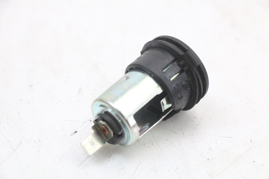 photo de CIGAR LIGHTER SOCKET MOTO GUZZI NORGE 8V GT 1200 (2011 - 2016) - Technical close-up