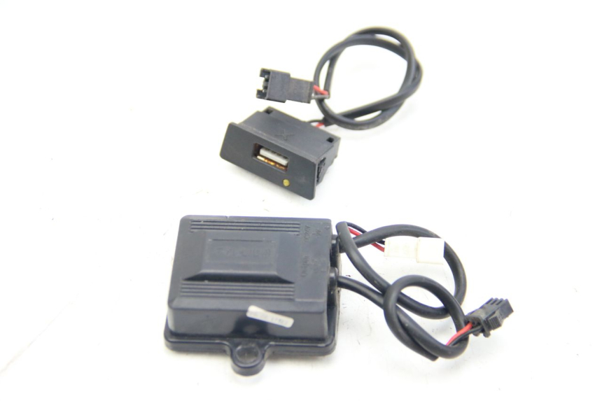 photo de CIGARETTE LIGHTER SOCKET RED ELECTRIC RED E PRO 1 (2017 - 2019) - Main view