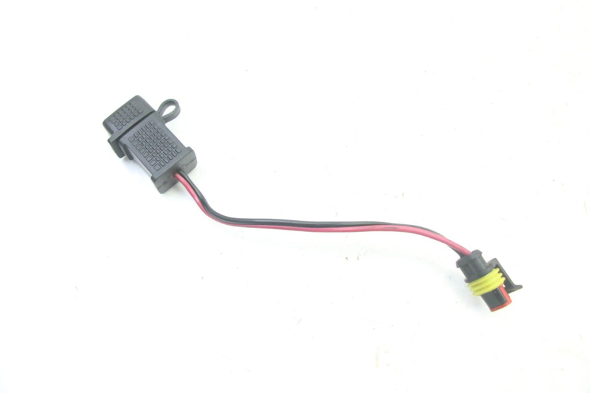 photo de CIGAR LIGHTER SOCKET APRILIA SR 2T 50 (2018 - 2022) - Alternative perspective