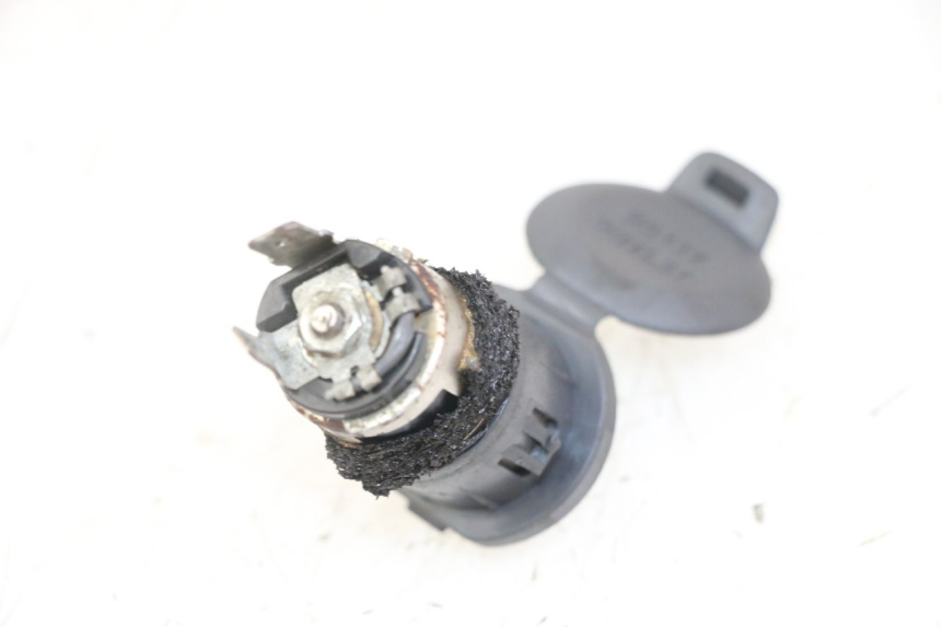 photo de CIGAR LIGHTER SOCKET SUZUKI BURGMAN 125 (2018 - 2021) - Alternative perspective
