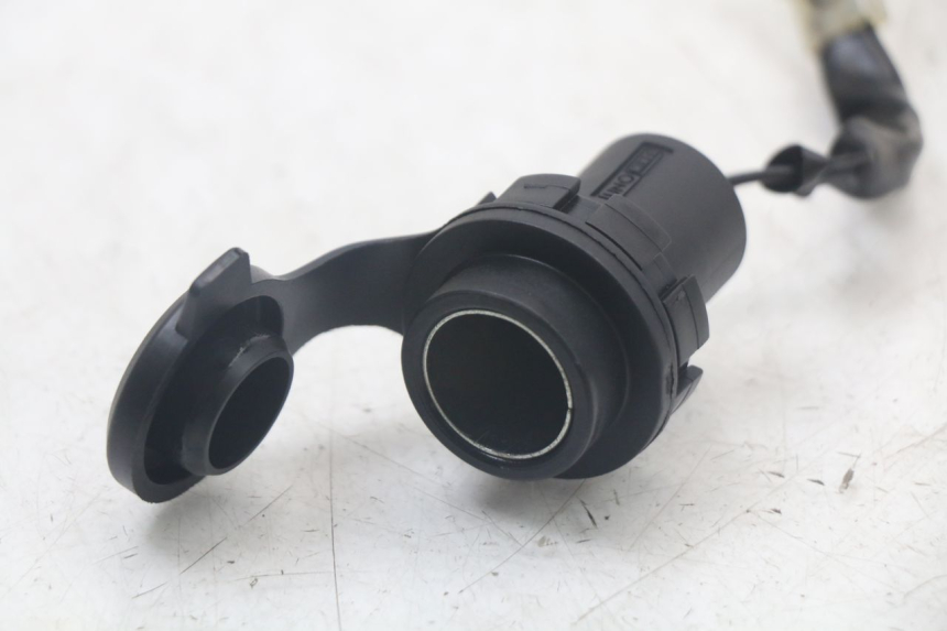 photo de CIGARETTE LIGHTER SOCKET YAMAHA XMAX X-MAX ABS 125 (2017 - 2020) - Product overview