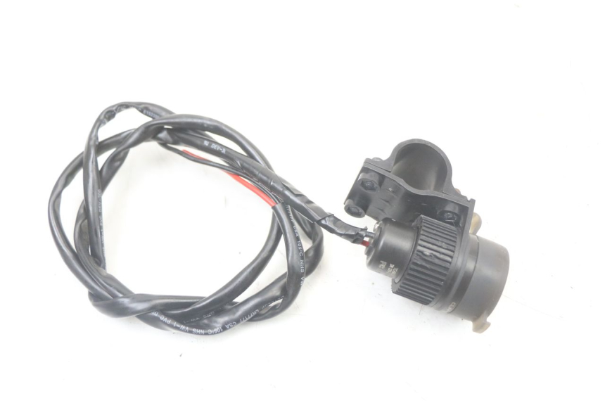 photo de CIGAR LIGHTER SOCKET YAMAHA FZ1 FAZER 1000 (2007 - 2009) - Component detail