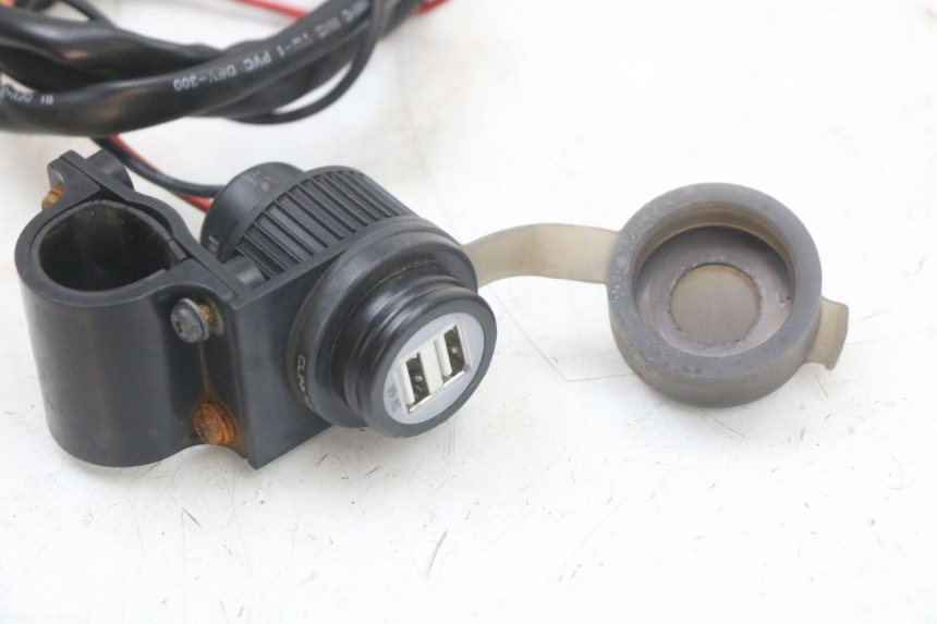 photo de CIGAR LIGHTER SOCKET YAMAHA XJ6 ABS 600 (2008 - 2016) - Component detail