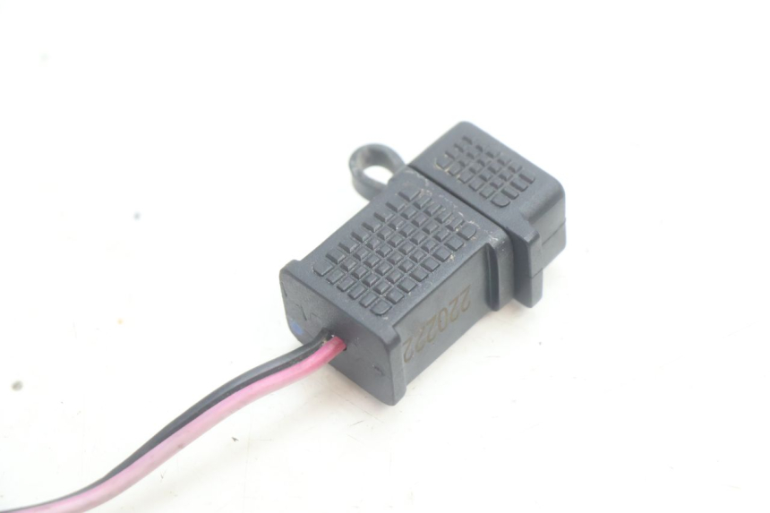 photo de USB SOCKET PIAGGIO MP3 HPE 530 (2022 - 2026) - Alternative perspective
